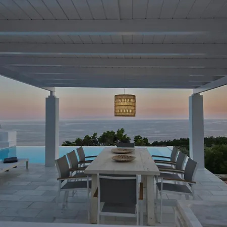 Вилла Anemone Isomata