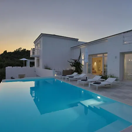 Villa Anemone Isomata